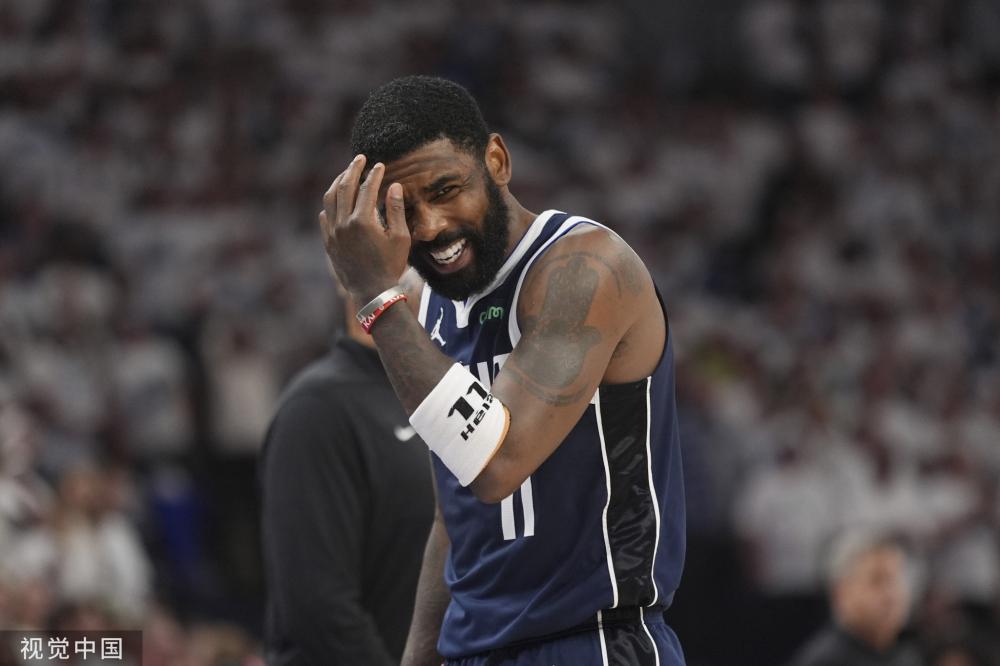 某某球员 某某球员