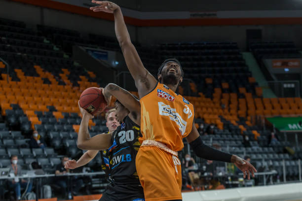 容性是足球 容性是足球