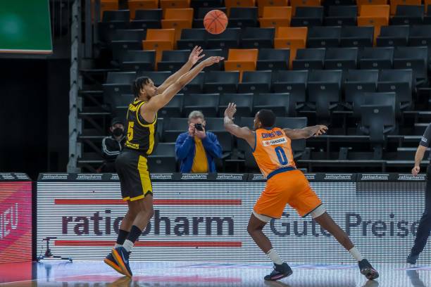 进行战术准 进行战术准