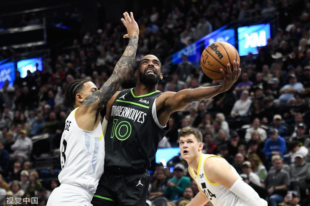 这两位年轻 这两位年轻